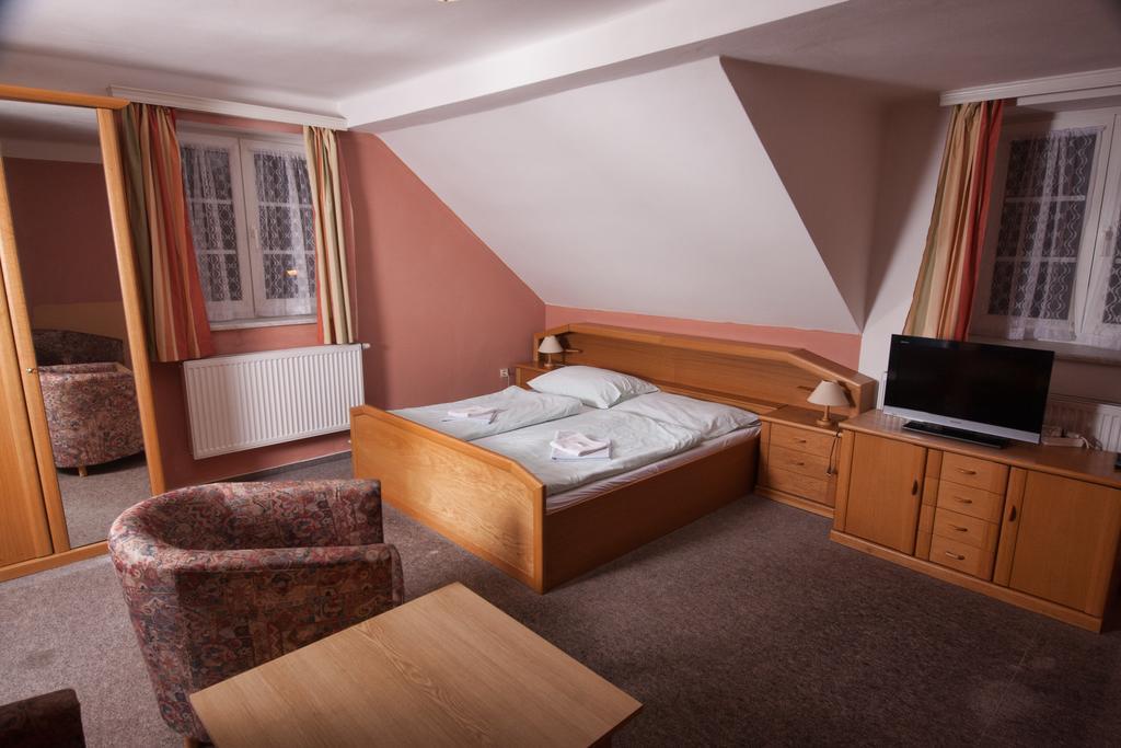 Hotel Haltrava Klenci pod Cerchovem Phòng bức ảnh